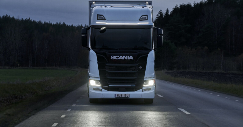 scania-and-northvolt-develop-battery-for-electric-trucks-with-1.5-million-km-lifespan