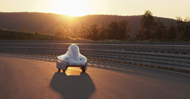 dutch-students-smash-world-record-for-most-efficient-hydrogen-car