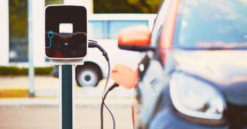 new-discovery-could-lead-to-faster-charging-and-longer-range-evs