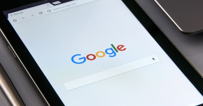 google-expands-transparency-for-ads,-content,-policy-as-eu’s-new-rules-kick-in