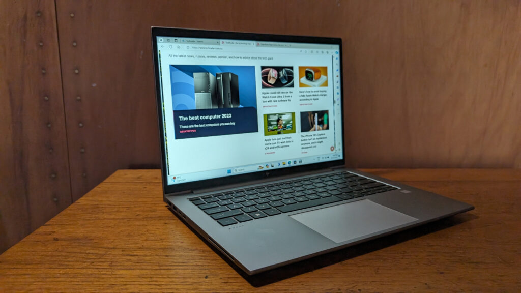 hp-zbook-firefly-g10-/g10-a-review:-a-customizable-business-beacon