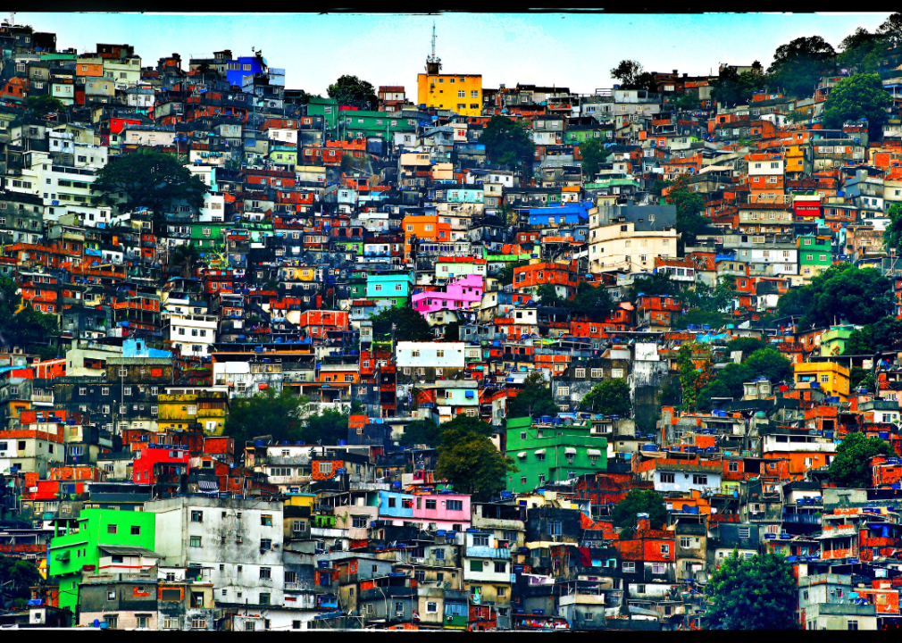 how-organizers-are-harnessing-solar-energy-to-help-rio-de-janeiro’s-favelas