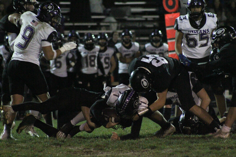 tuggle,-bennett-all-state-honors-among-centralia-football-awards