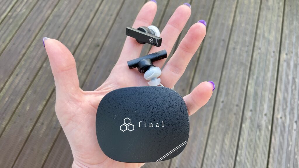 final-ze8000-mk2-review:-wireless-earbuds-that-actually-make-me-believe-in-8k-sound