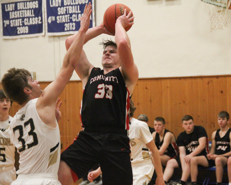 trojans-out-of-position-for-victory-in-44-36-loss-to-fayette-at-new-franklin