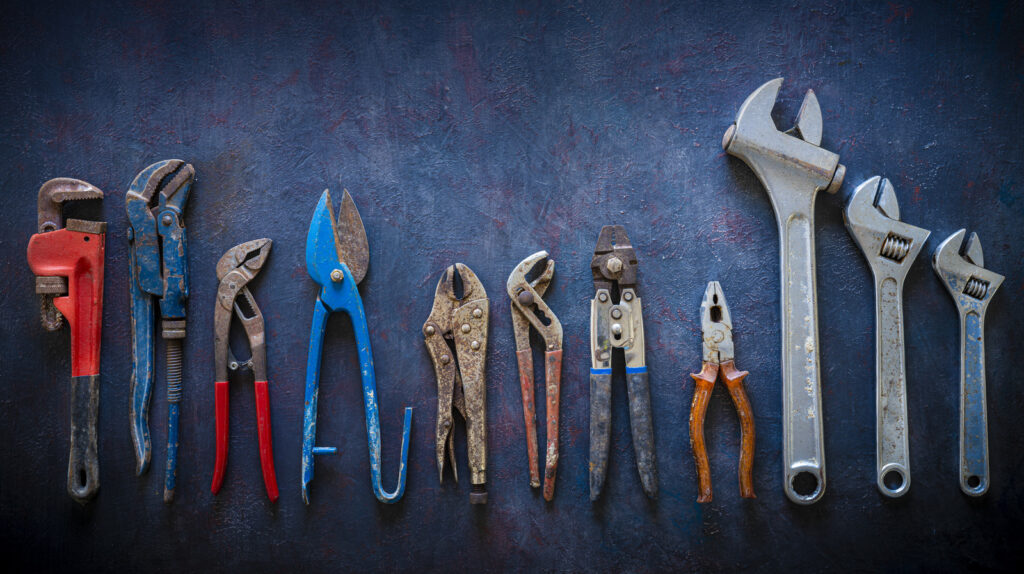 5-ways-to-restore-rusty-old-tools