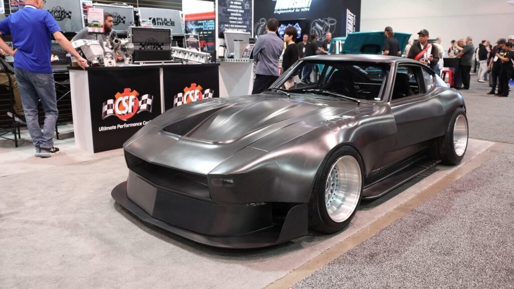 take-a-look-at-the-datsun-z-batman-would-probably-drive