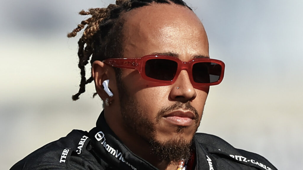 lewis-hamilton-shocks-mercedes-f1-fans-with-news-he’s-leaving-for-ferrari