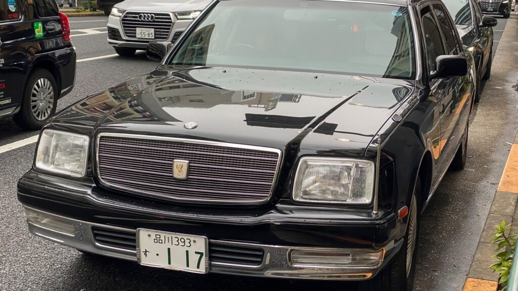 everything-to-know-about-japan’s-only-v12-car:-the-toyota-century