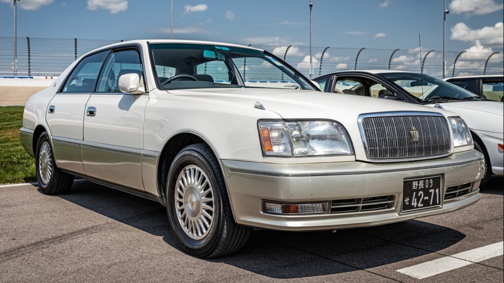 a-brief-history-of-the-toyota-crown-and-some-of-its-best-looking-years