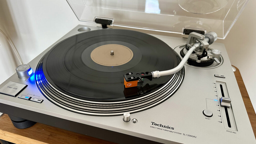 technics-sl-1200gr2-review:-an-iconic-dj-deck-design-and-sound-for-audiophiles