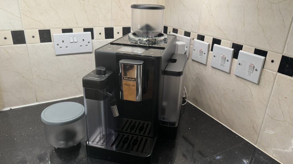 de’longhi-rivelia-review:-finally-–-a-compact,-luxury-bean-to-cup-machine