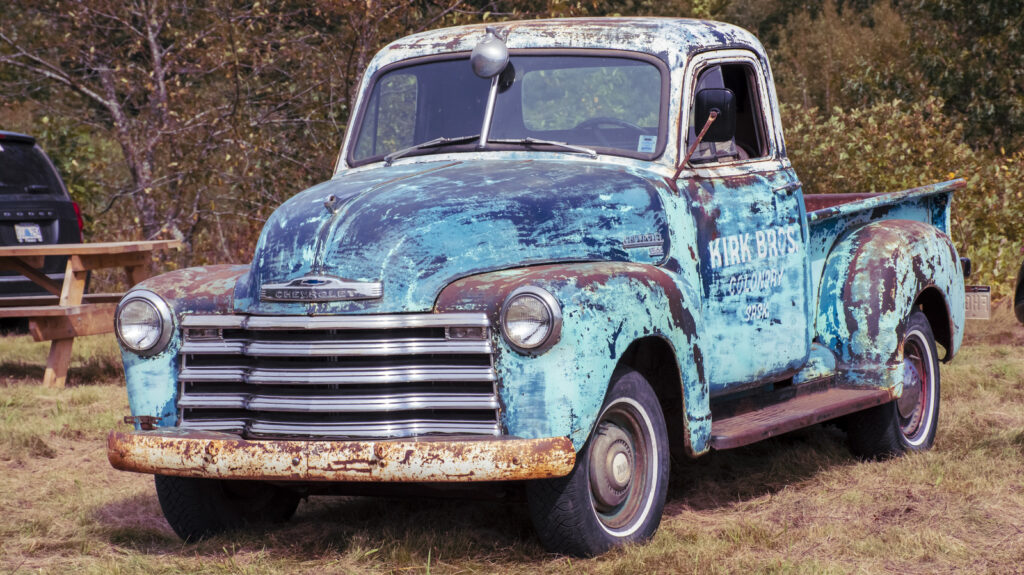 5-unexpected-uses-for-old-car-and-truck-bodies