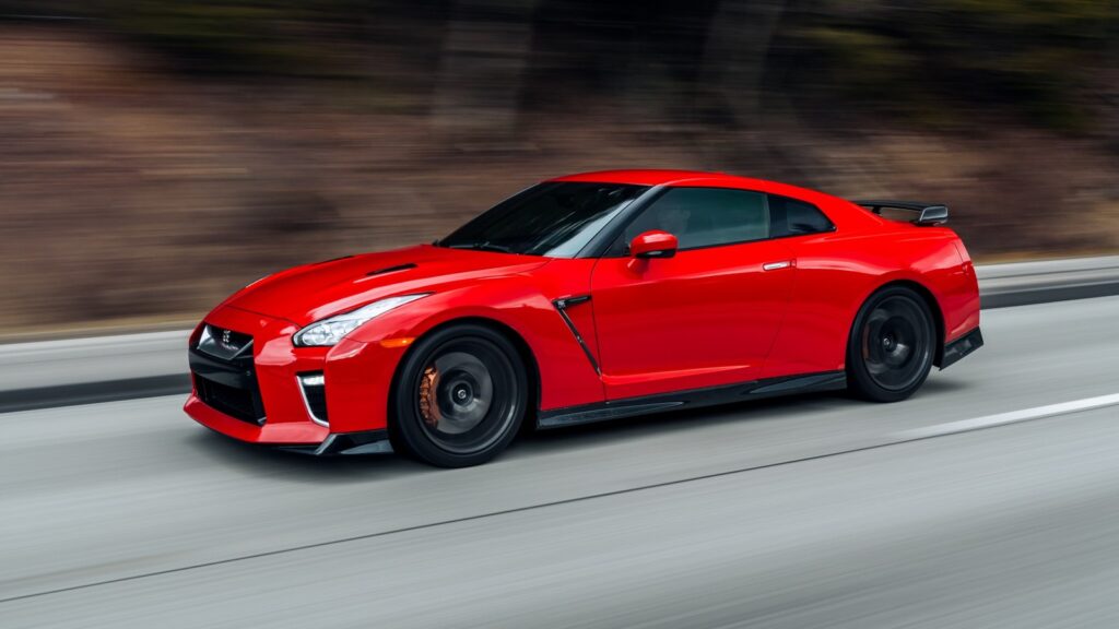 a-look-at-the-evolution-of-the-nissan-gt-r