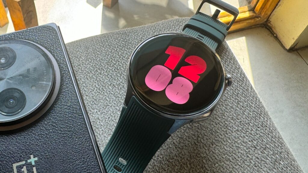 oneplus-watch-2-review:-a-decent-smart-wearable-with-few-caveats