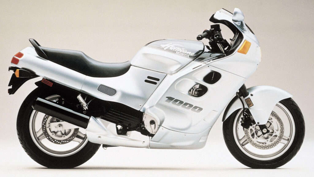 what-made-the-honda-cbr1000f-‘hurricane’-motorcycle-so-special