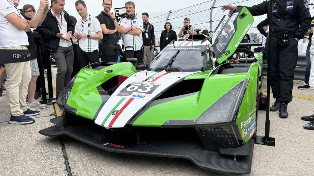 lamborghini’s-lmdh-car-didn’t-win-sebring,-but-that-was-never-the-point