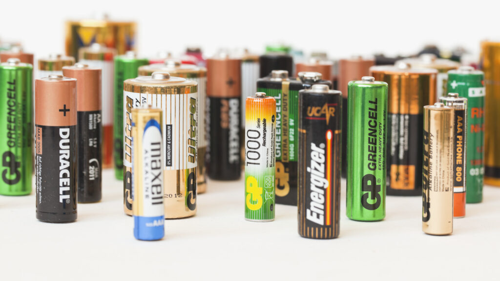are-expensive-batteries-really-any-better-than-cheap-ones?