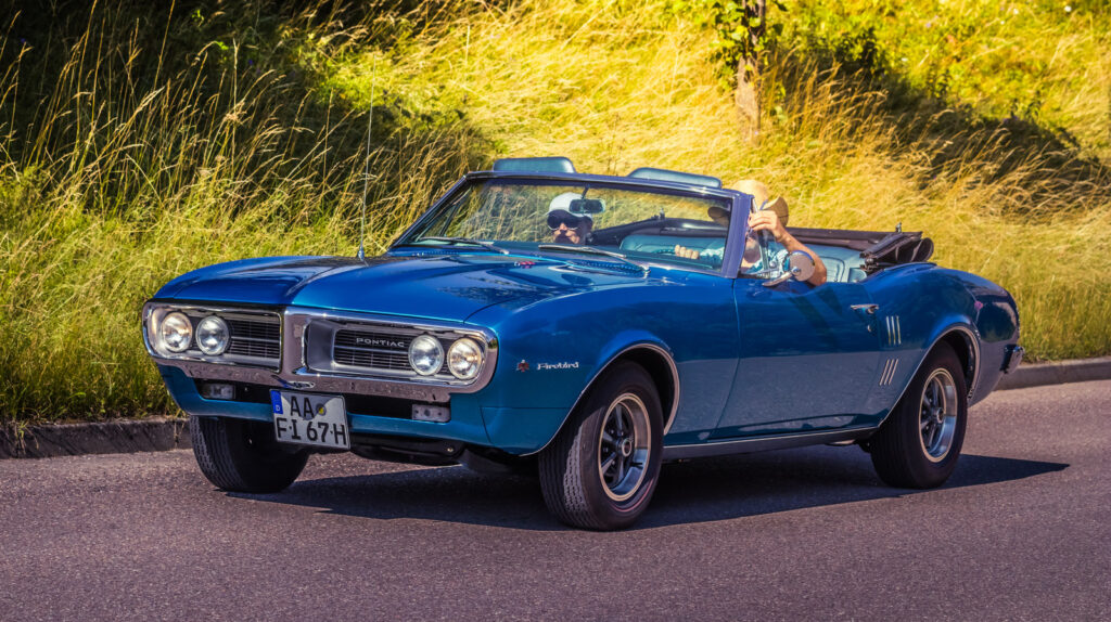 here’s-what-made-the-1967-pontiac-firebird-a-formidable-competitor-to-the-ford-mustang