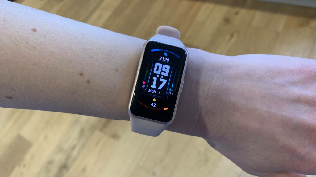 honor-band-7-review:-budget-friendly-fitness-tracker-with-great-features