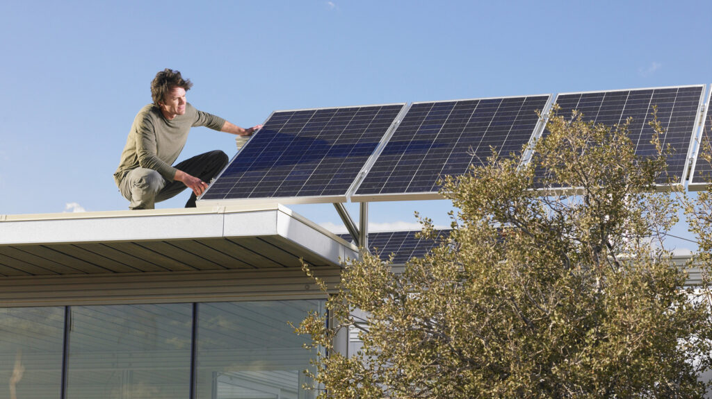 the-biggest-pros-and-cons-of-installing-solar-panels