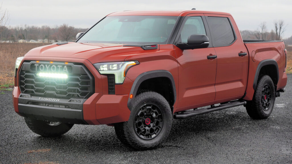 can-the-toyota-tundra-hybrid-deliver-on-both-mpg-and-power?