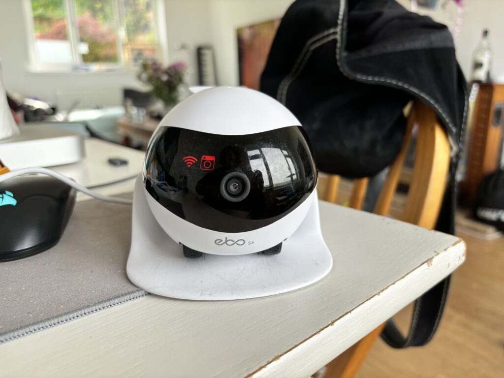 enabot-ebo-se-pet-robot-review:-the-catsitter-i-didn’t-know-i-needed-but-can’t-live-without