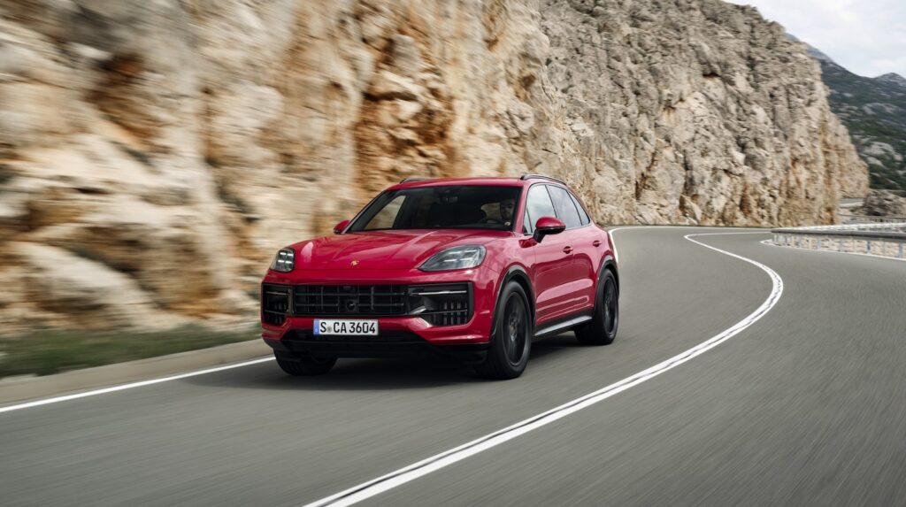 2025-porsche-cayenne-gts-targets-the-sports-suv-sweet-spot-with-twin-turbo-v8-engine