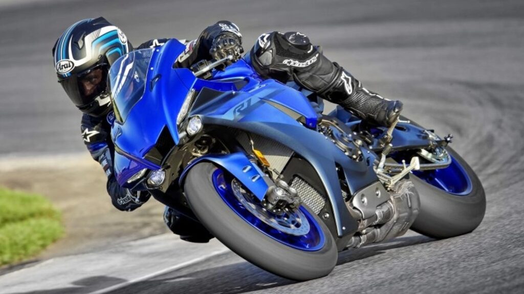 all-about-the-2024-yamaha-yzf-r1-motorcycle