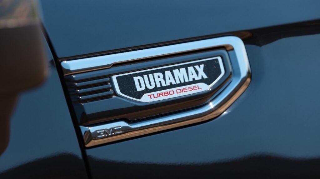 everything-to-know-about-the-gm-6.6-liter-lbz-v8-duramax-turbo-diesel-engine