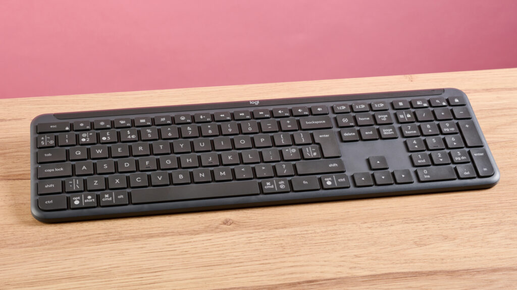 logitech-signature-slim-k950-review:-a-great-keyboard-that’s-ideal-for-mac,-windows…-or-both