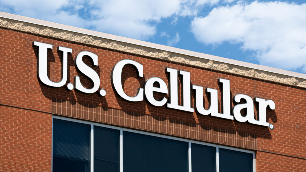 what-could-happen-if-us-cellular-gets-bought-out-(and-who-is-going-to-buy-it)?