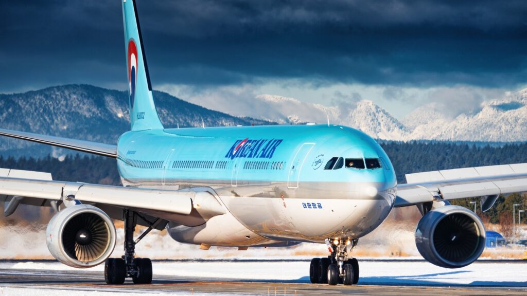 everything-you-need-to-know-about-the-airbus-a330-and-a340-passenger-jets