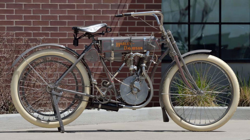 this-1908-harley-davidson-strap-tank-set-a-million-dollar-record-at-auction