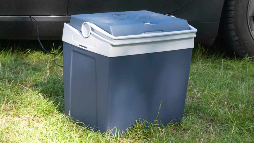 5-electric-coolers-that-might-come-in-handy-on-your-next-camping-trip