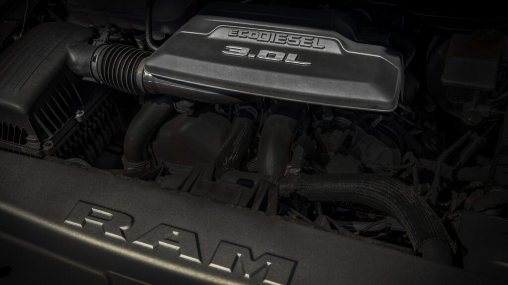 is-the-chrysler-3.0l-ecodiesel-a-good-engine?-here’s-what-owners-and-mechanics-say
