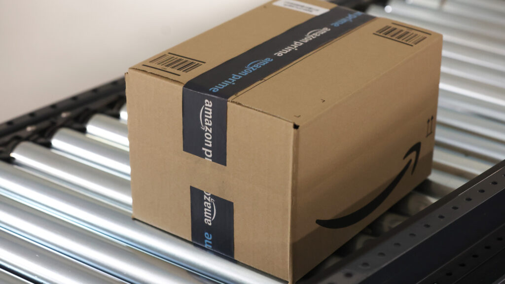 the-formerly-futuristic-way-amazon-scans-for-product-defects-before-shipping