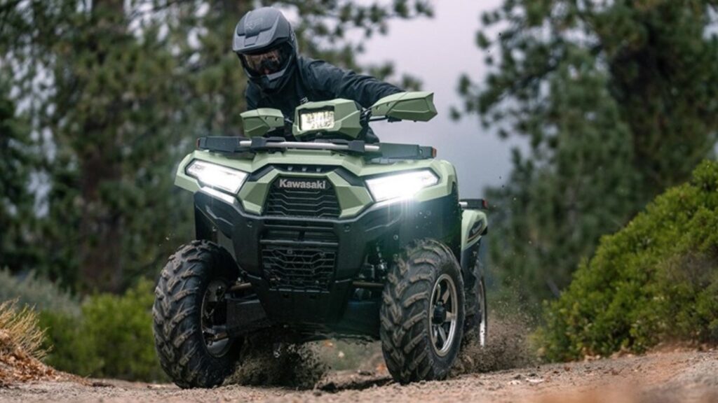kawasaki-brute-force-300-vs.-750:-what’s-the-difference-between-these-atv-models?