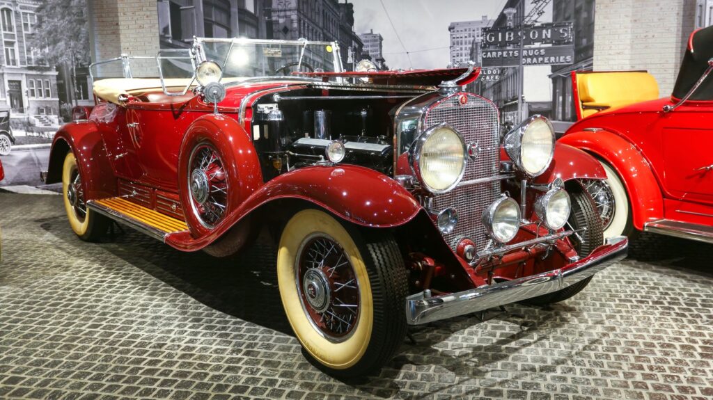 what-cars-have-a-v16-engine-under-the-hood-&-why-are-they-not-used-more-often?