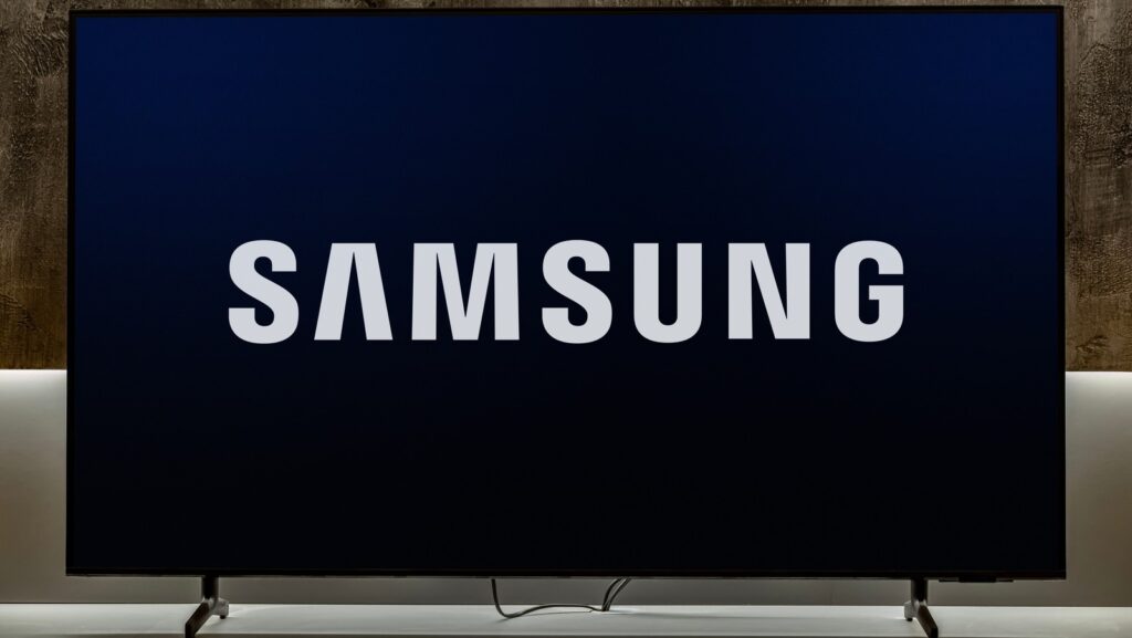 why-your-samsung-tv-randomly-turns-on-(and-how-to-fix-it)