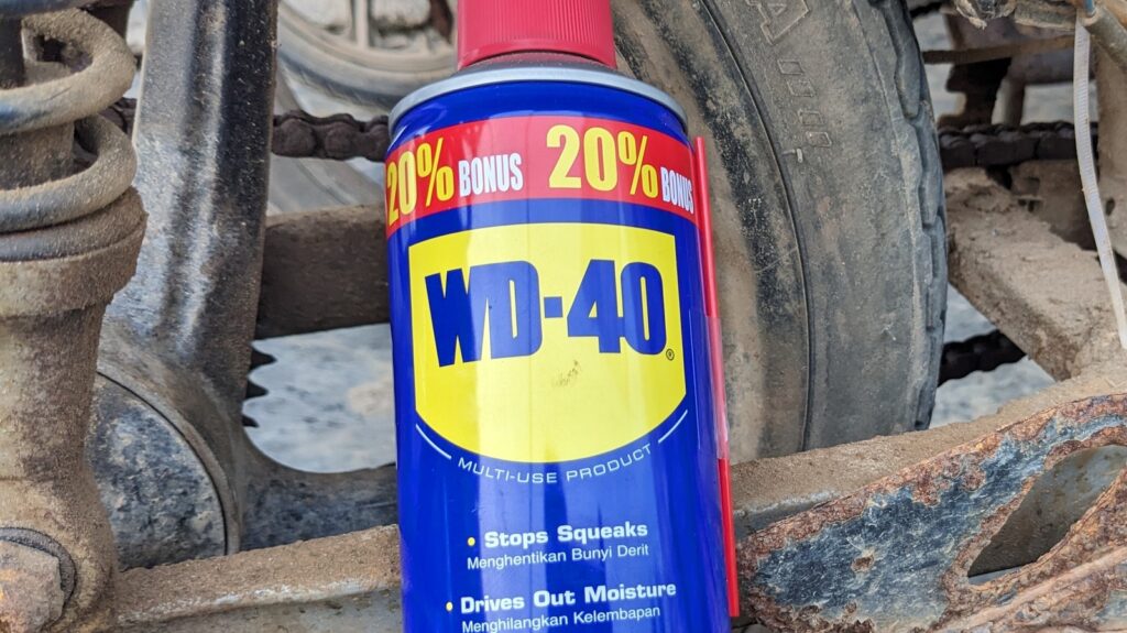 6-practical-uses-for-wd-40-around-the-garage