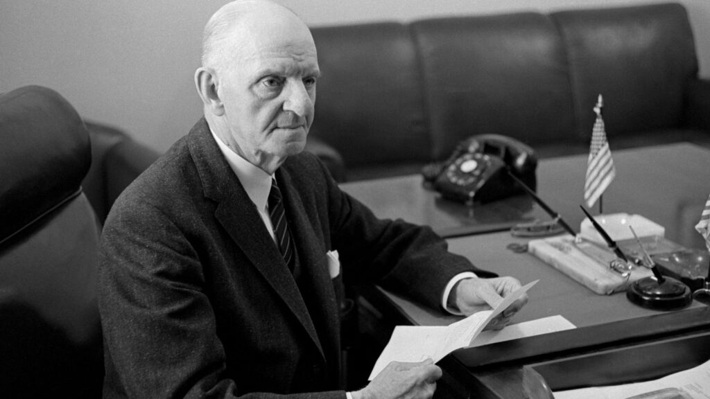 who-was-carl-vinson-and-why-does-he-have-an-aircraft-carrier-named-after-him?