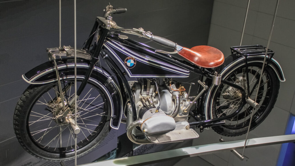 4-classic-bmw-motorcycles-(and-what-they’re-worth-today)