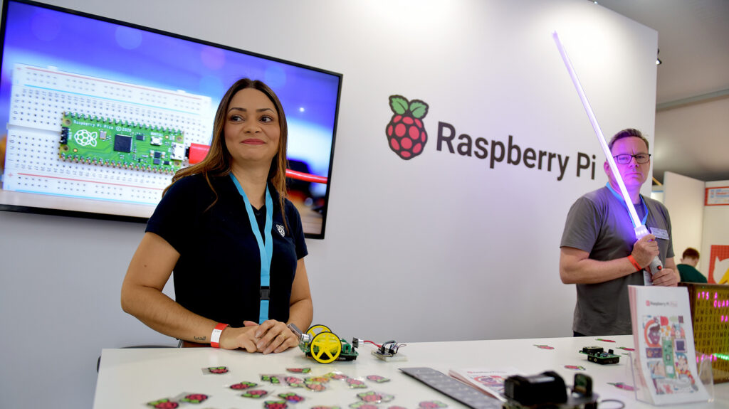 how-to-power-your-raspberry-pi-with-a-battery