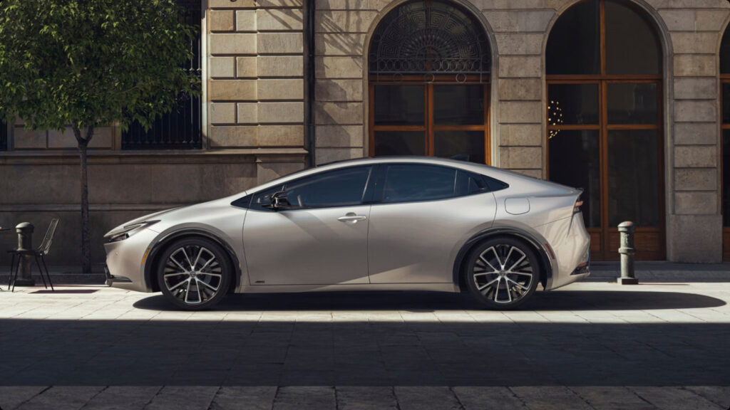 what-is-toyota-safety-sense,-and-how-does-it-work?