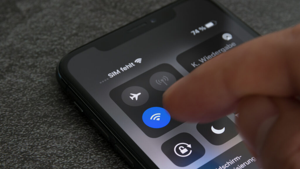 iphone-keeps-disconnecting-from-wi-fi?-here-is-how-to-fix-it