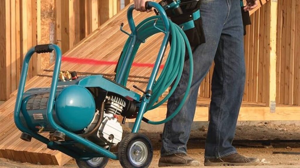how-much-does-makita’s-mac5200-weigh-&-what-kind-of-oil-does-it-take?
