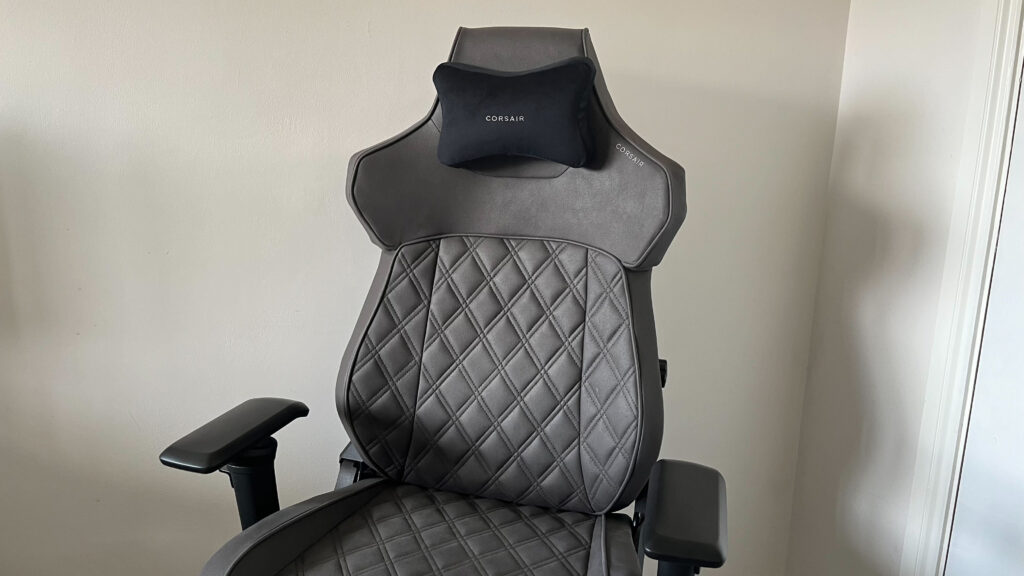 corsair-tc500-luxe-gaming-chair-review:-as-lavish-as-it-gets