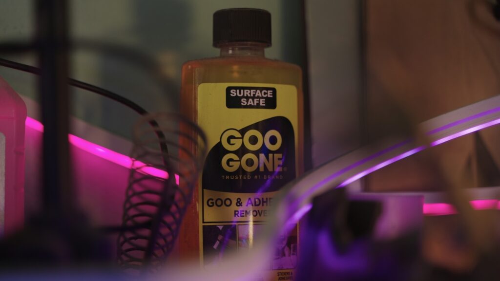 is-goo-gone-safe-for-car-paint?-what-you-need-to-know