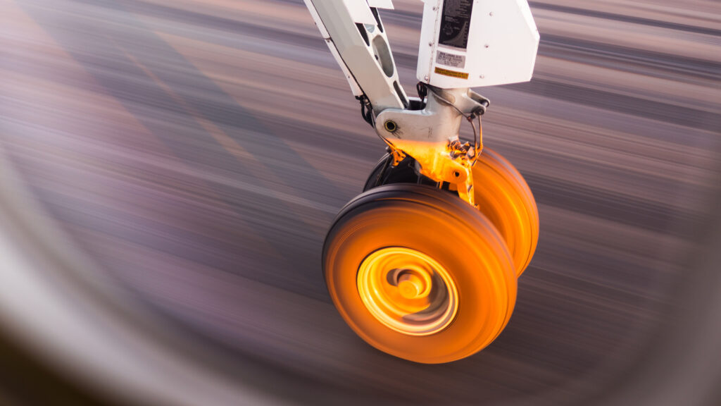 what-causes-an-airplane-tire-to-explode?